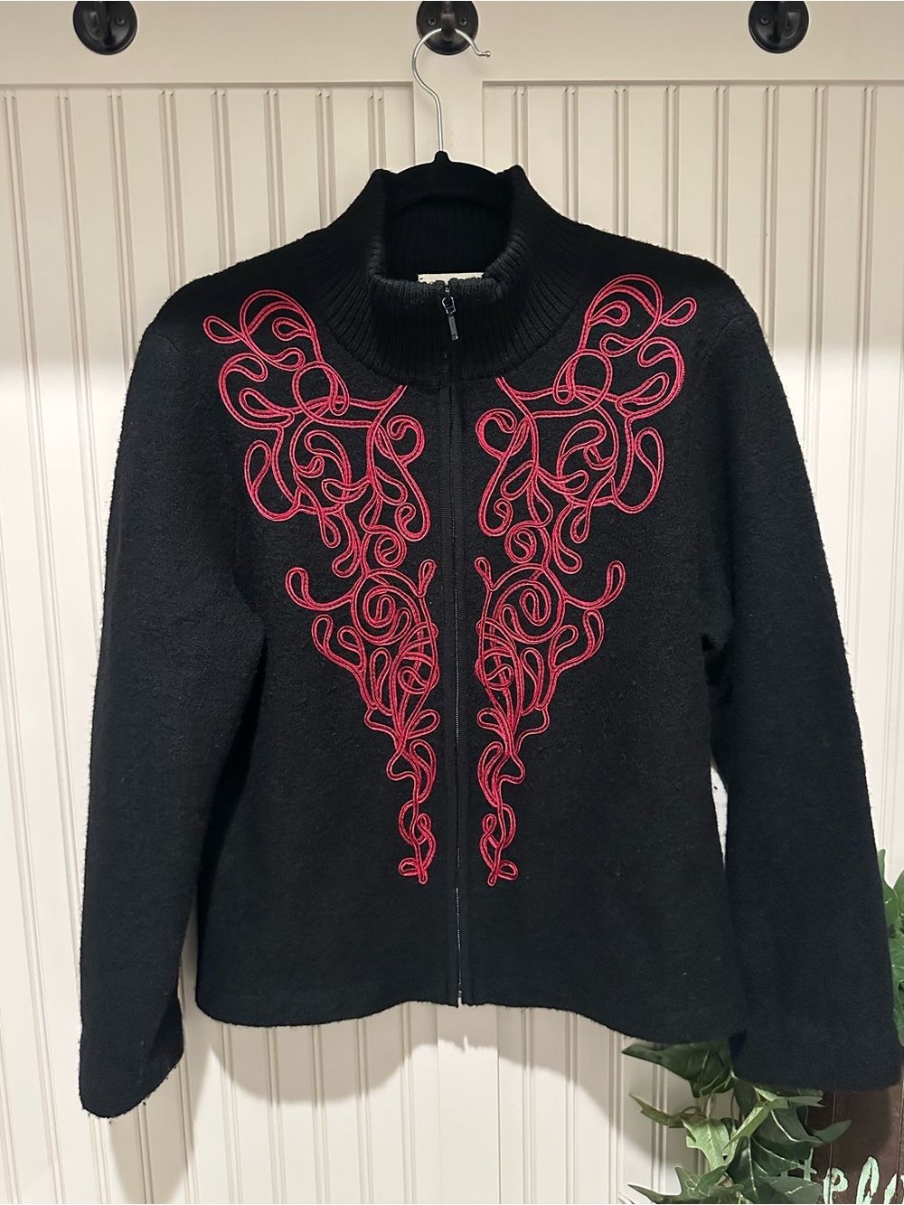 Coldwater Creek 100% Wool Cardigan – Petite Large – Black & Red Embroidery✨